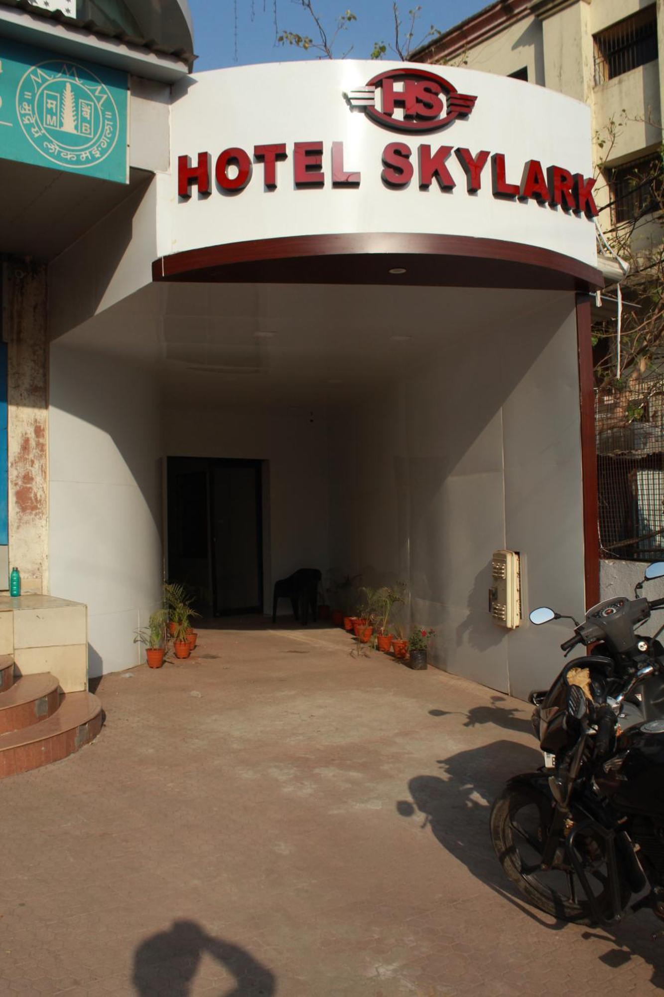 Hotel Skylark فابي المظهر الخارجي الصورة